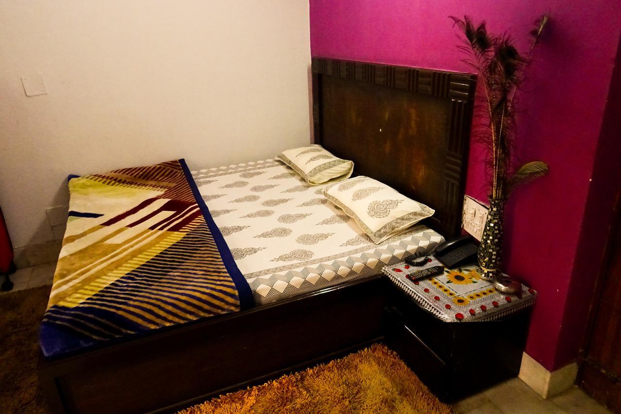 Hotel Venus International Nowe Delhi Zewnętrze zdjęcie